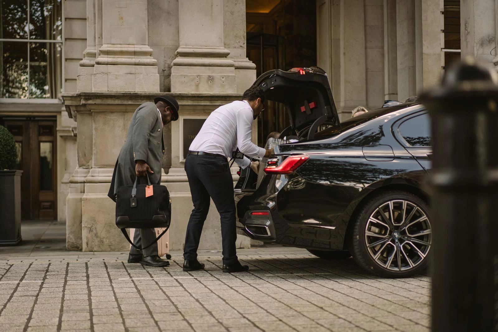 Luxury Chauffeur Service London - Luxe Drive Cars