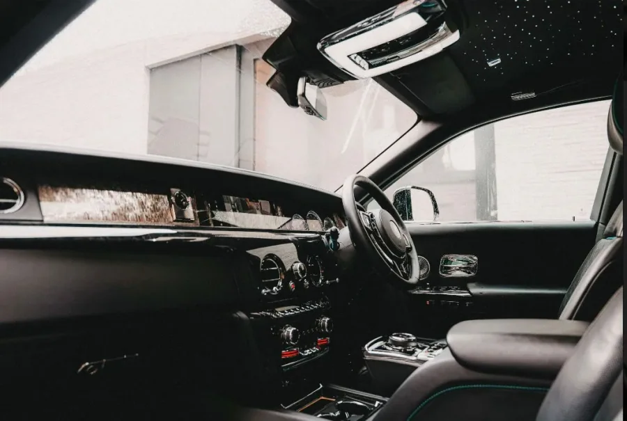 Rolls Royce Phantom - image 5