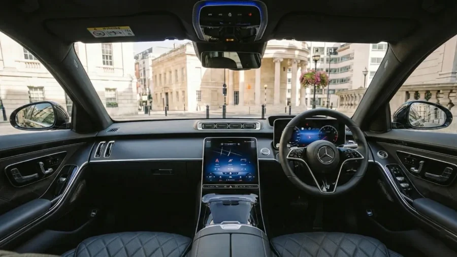 Mercedes S-Class - image 3